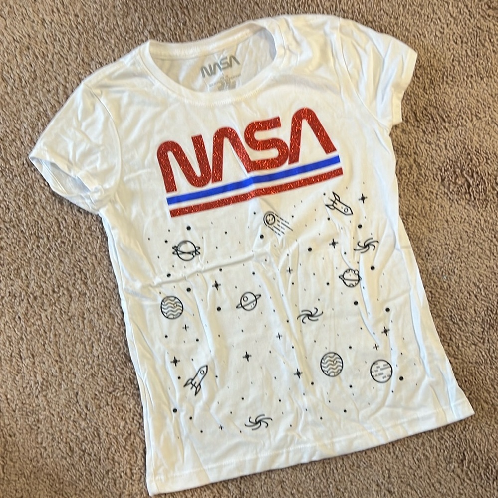 Like NEW NASA tee